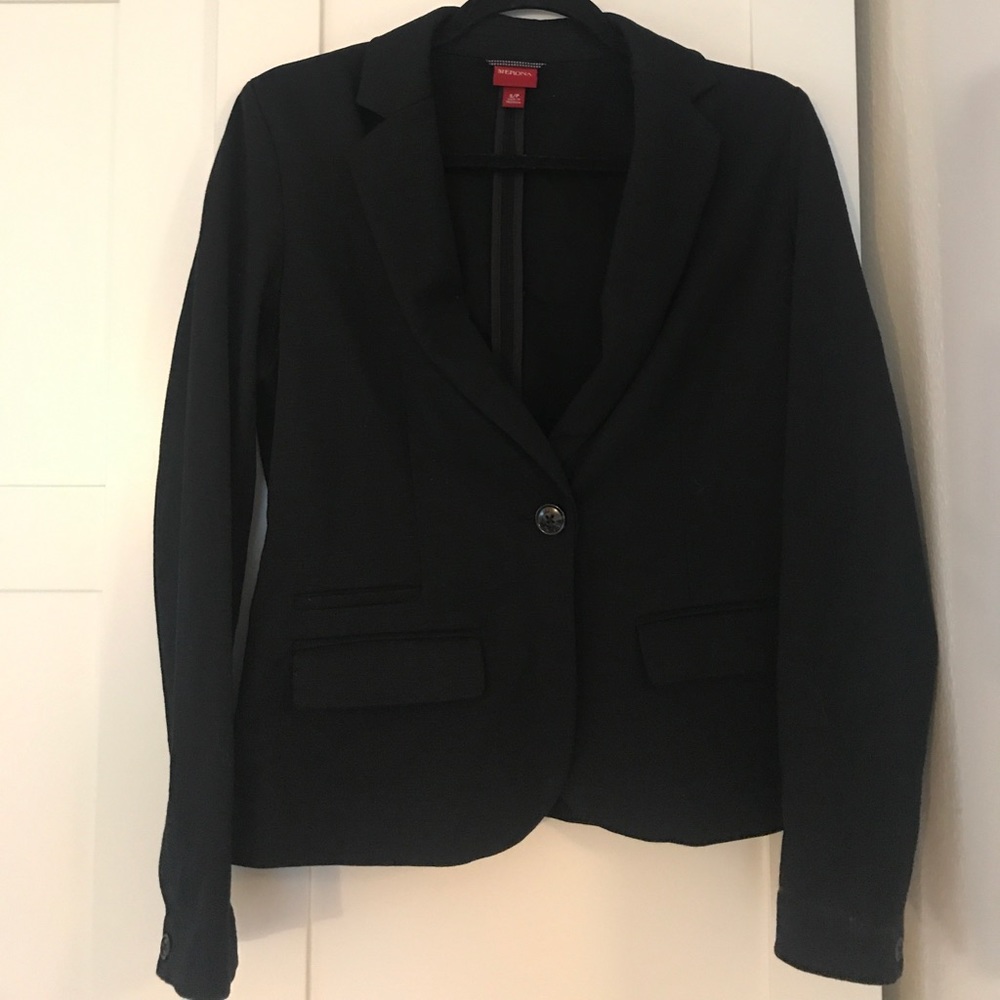 Lightweight Knit Blazer